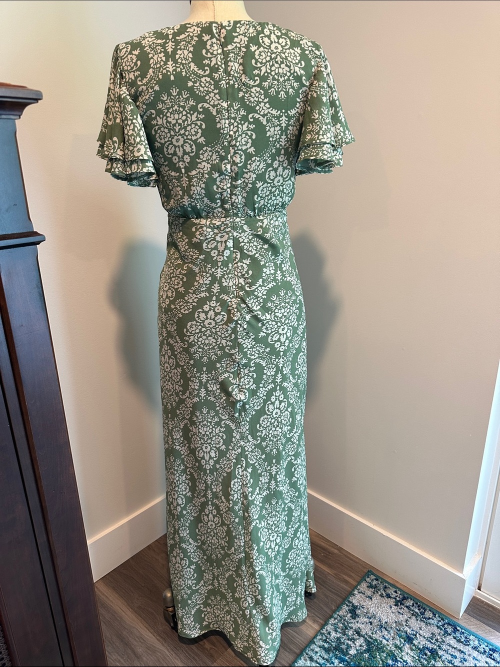 ABERCROMBIE & FITCH Ruffle Sleeve Maxi Dress Green SIZE MEDIUM EUC LIKE NEW - Picture 3 of 7